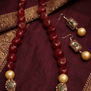 handcrafted maroon bead necklace set with earrings