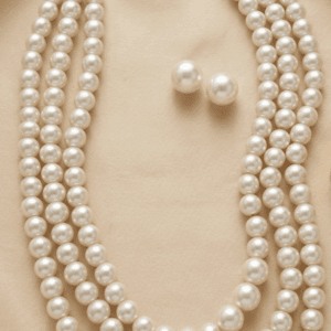 High-Quality 3-Layer Glass Pearl Necklace Set with Red Festive Stones