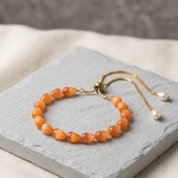 Handcrafted Adjustable Teardrop Glass Bead Bracelet